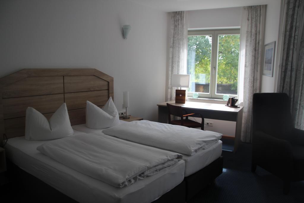 Hotel Lindenstrasse Neuenhagen bei Berlin Quarto foto